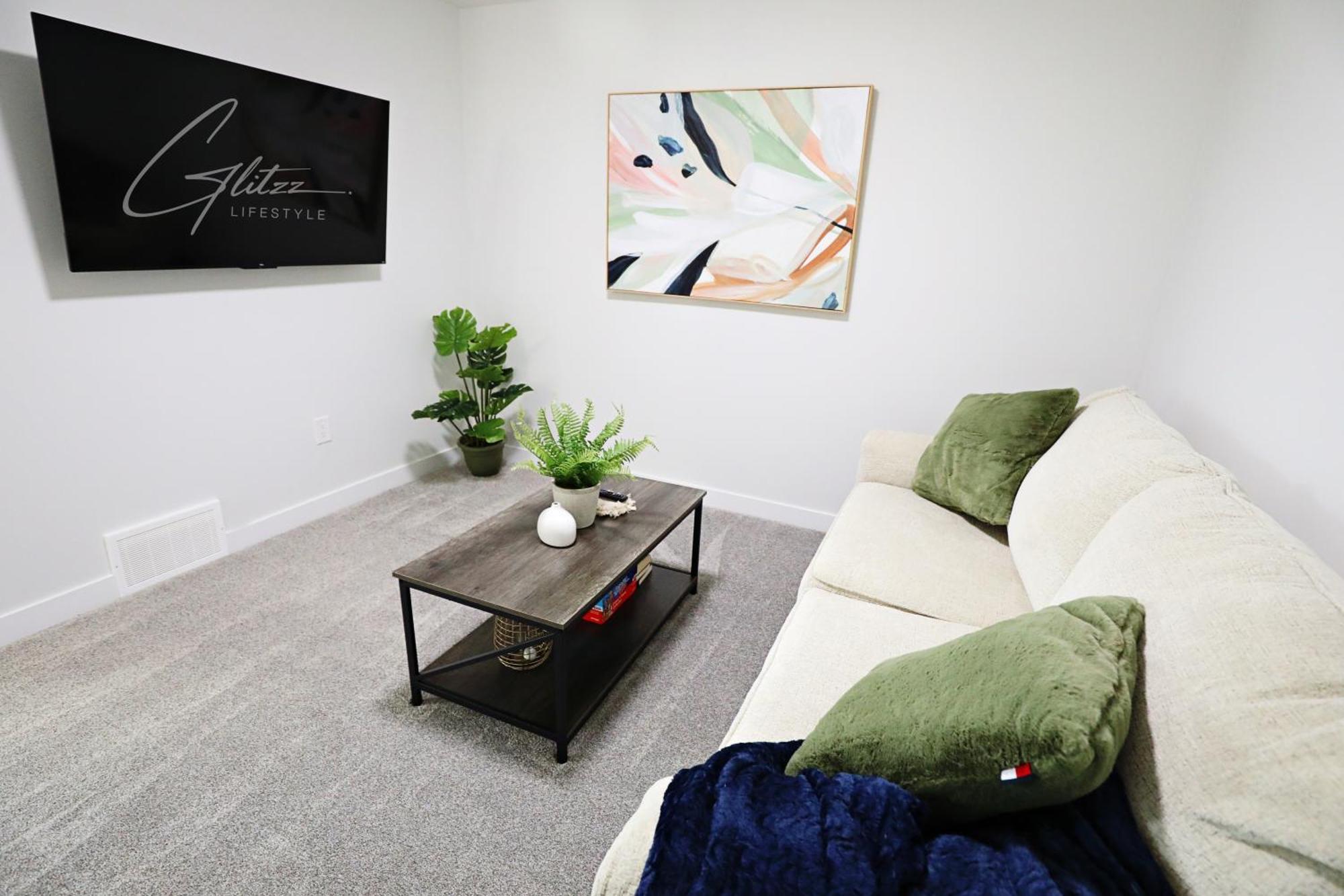 Beautiful Home With 4 King Beds,Airport,Disney+ Edmonton Exterior foto